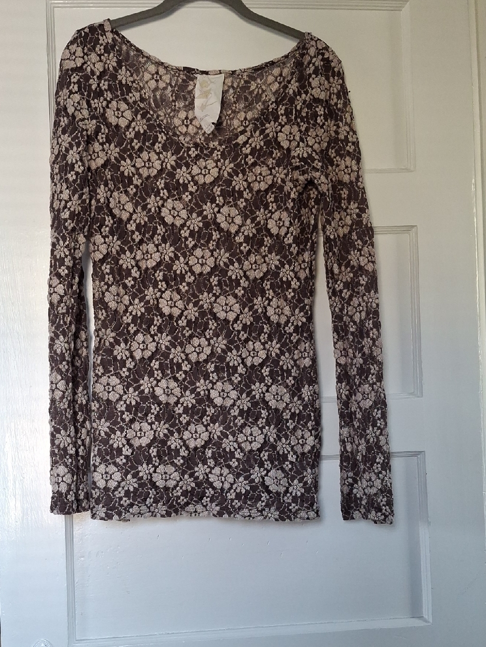 Women's Long Sleeve Lace Overlay Tee in Cream and Brown